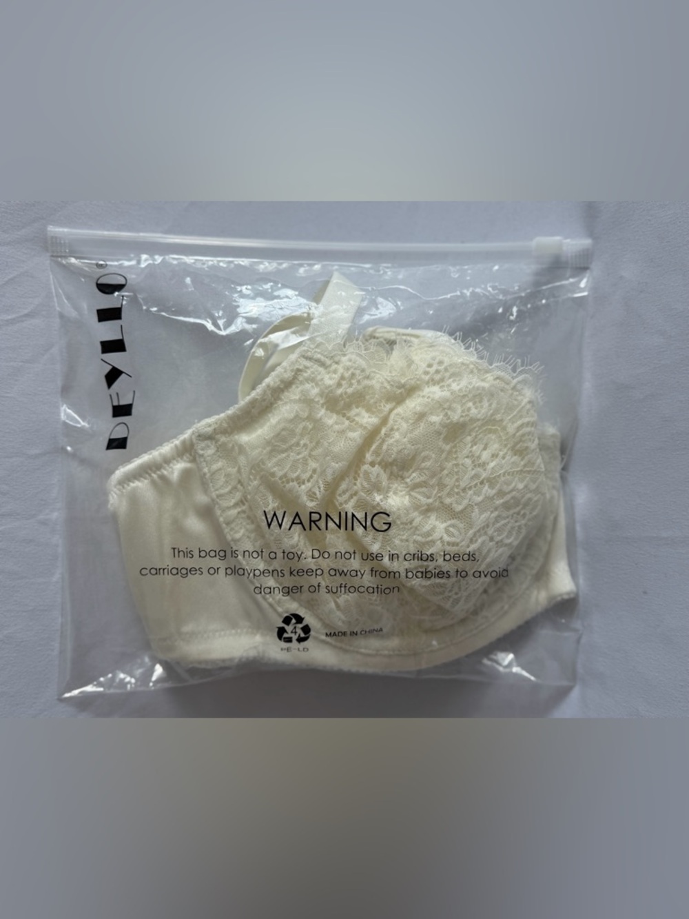 NWT~Deyllo Ivory Lace Bra~ 40B